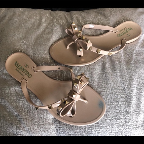 nude valentino slides